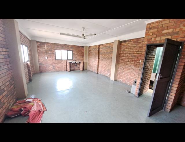 1,511M² WAREHOUSE TO LET IN ALTON